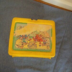 Rainbow Brite 1983 Hallmark Cards Yellow Lunch Box Vintage